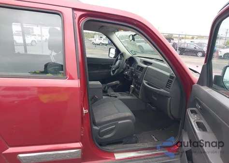 2011 Jeep Liberty Sport from USA, damaged, VIN 1J4PN2GK8BW520976